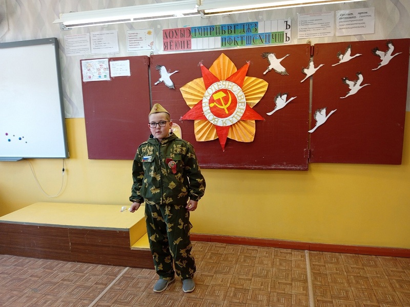 Мы о войне стихами говорим.